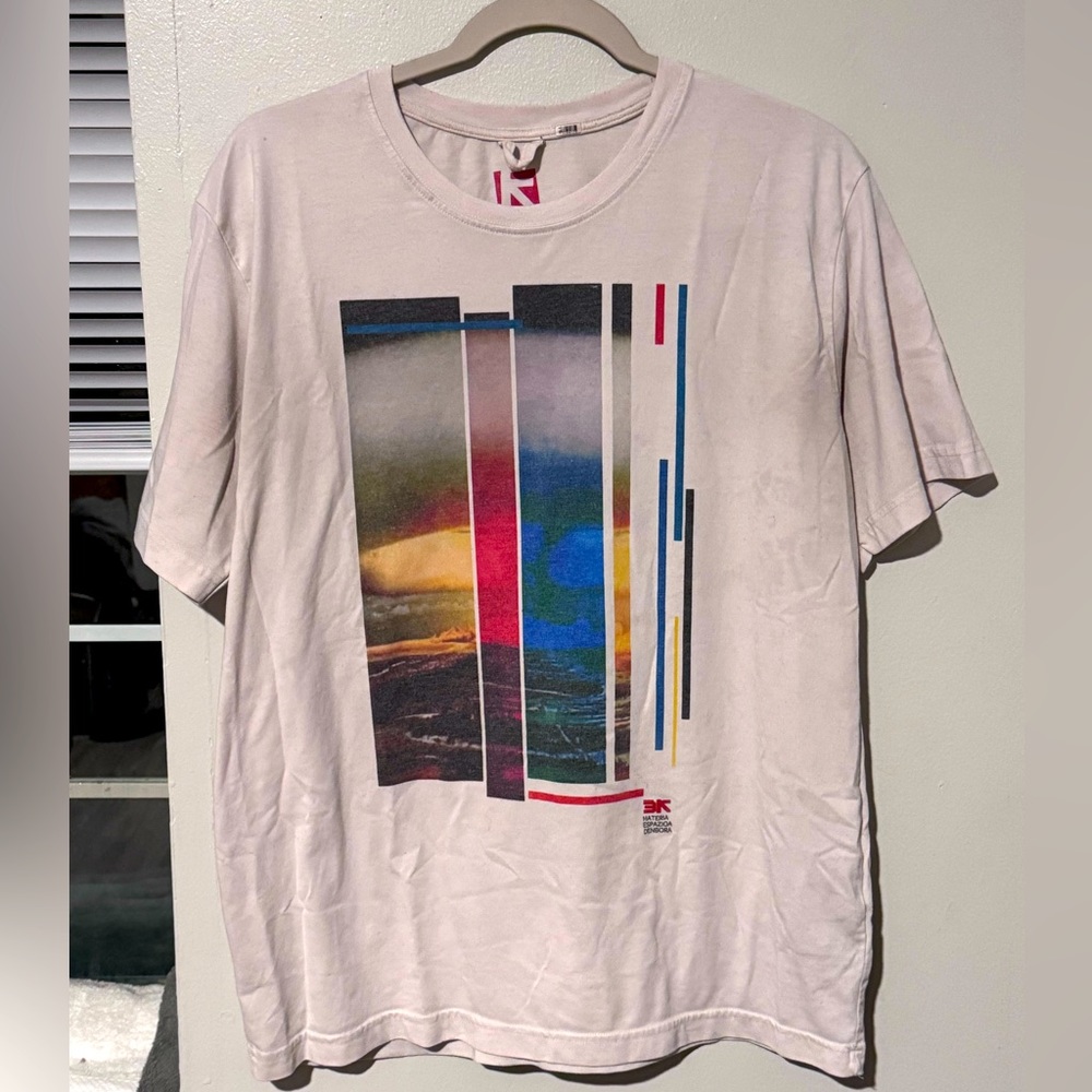 vintage white graphic tee